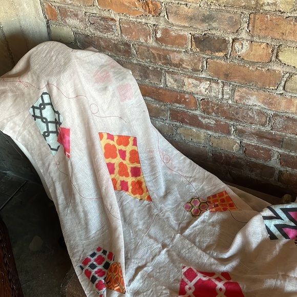 Hand stitched KITE scarf by Plume Noire NEW - Picture 6 of 8